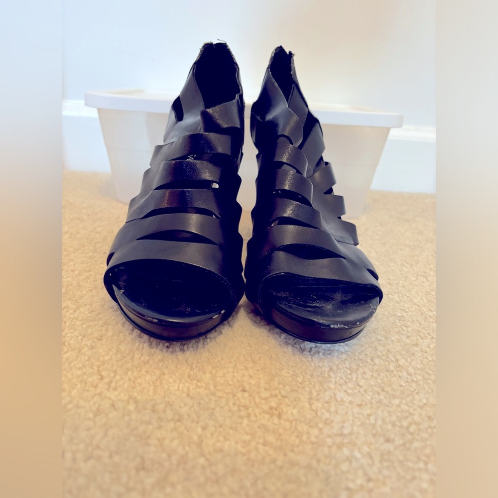 Franco Sarto platform gladiator sandals - 9 - Picture 8 of 8